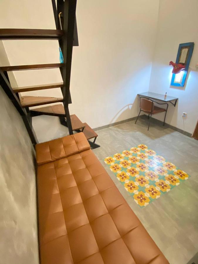 Coffee Room, Loft Mezzanine Room At Pulung House Kejayan Dış mekan fotoğraf